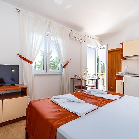 Apartments Prkacin 2 Стариград-Пакленица Екстериор снимка