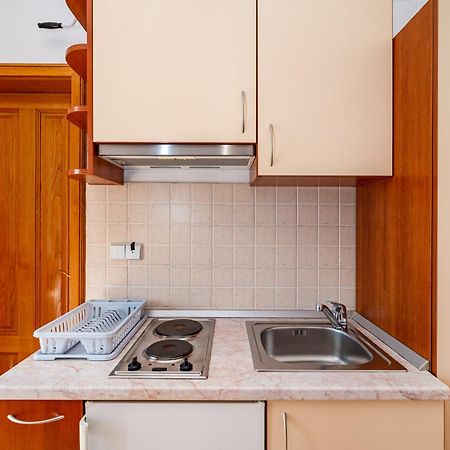 Apartments Prkacin 2 Стариград-Пакленица Екстериор снимка