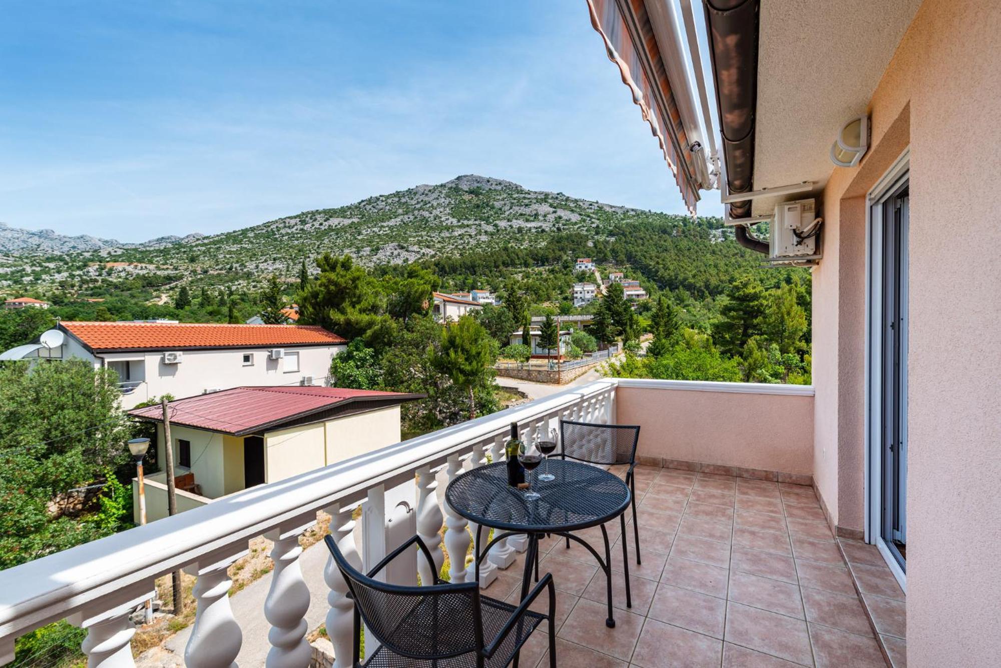 Apartments Prkacin 2 Стариград-Пакленица Екстериор снимка