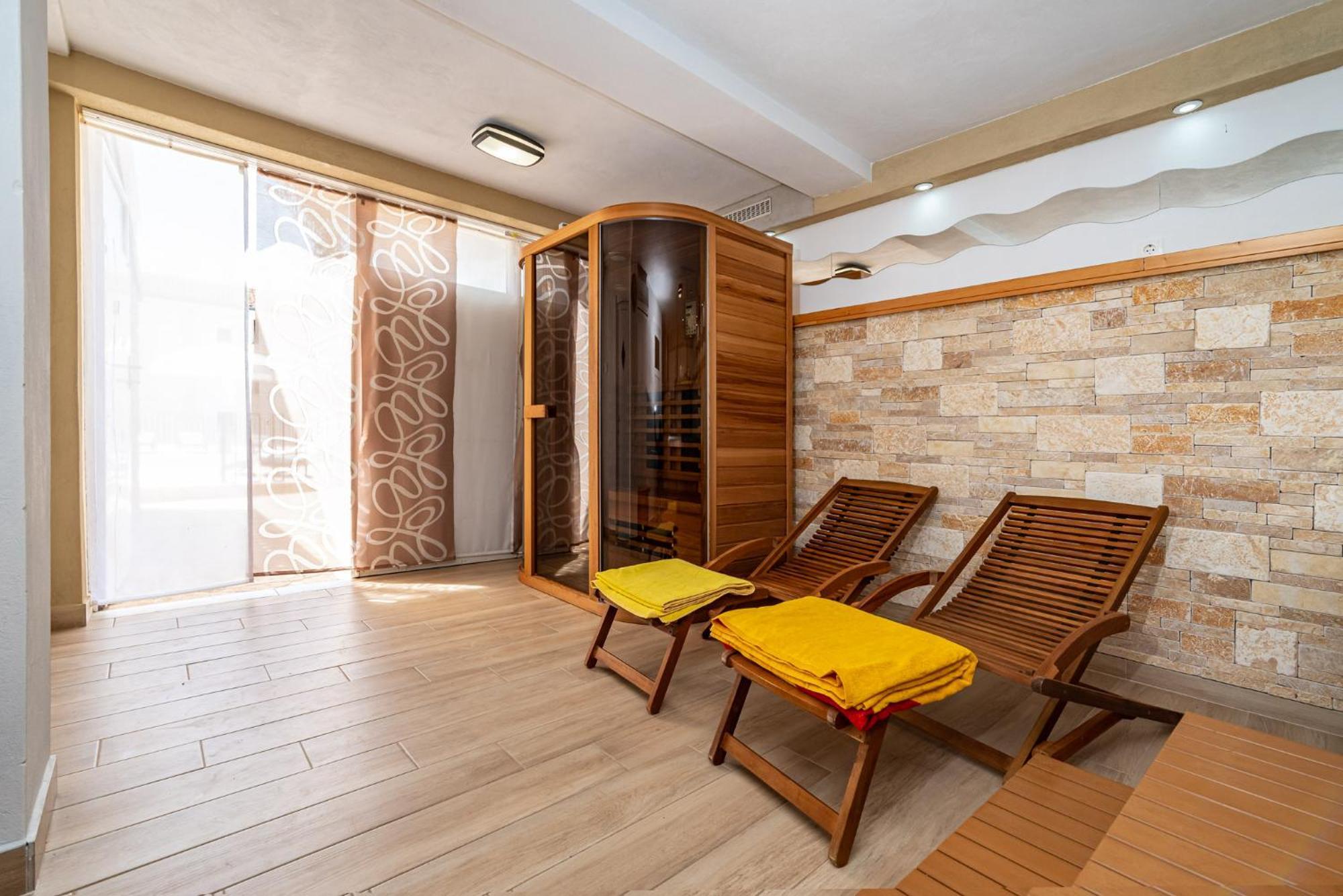 Apartments Prkacin 2 Стариград-Пакленица Екстериор снимка