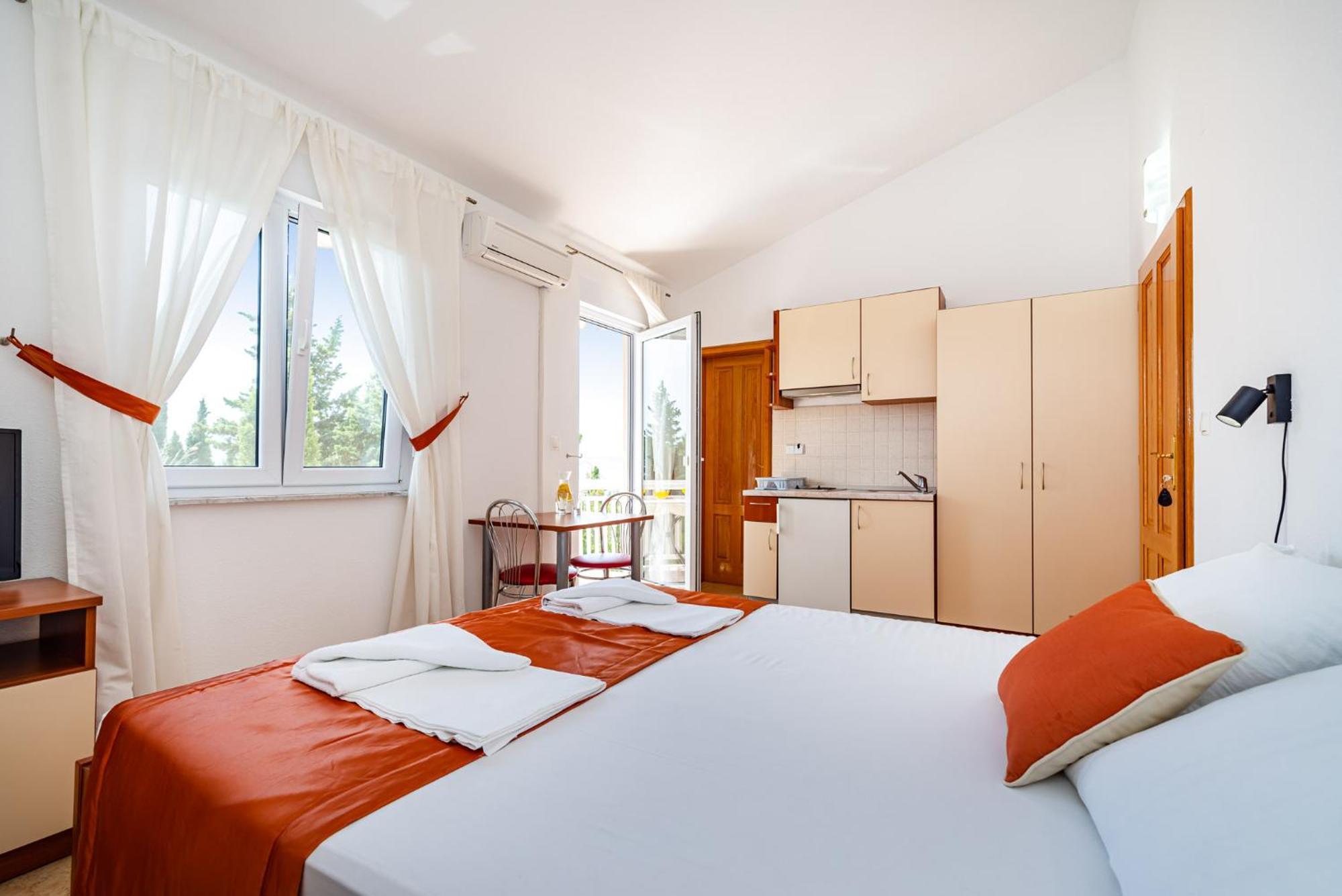 Apartments Prkacin 2 Стариград-Пакленица Екстериор снимка