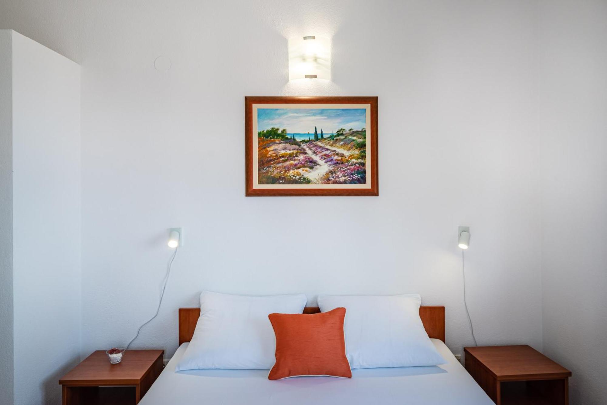 Apartments Prkacin 2 Стариград-Пакленица Екстериор снимка