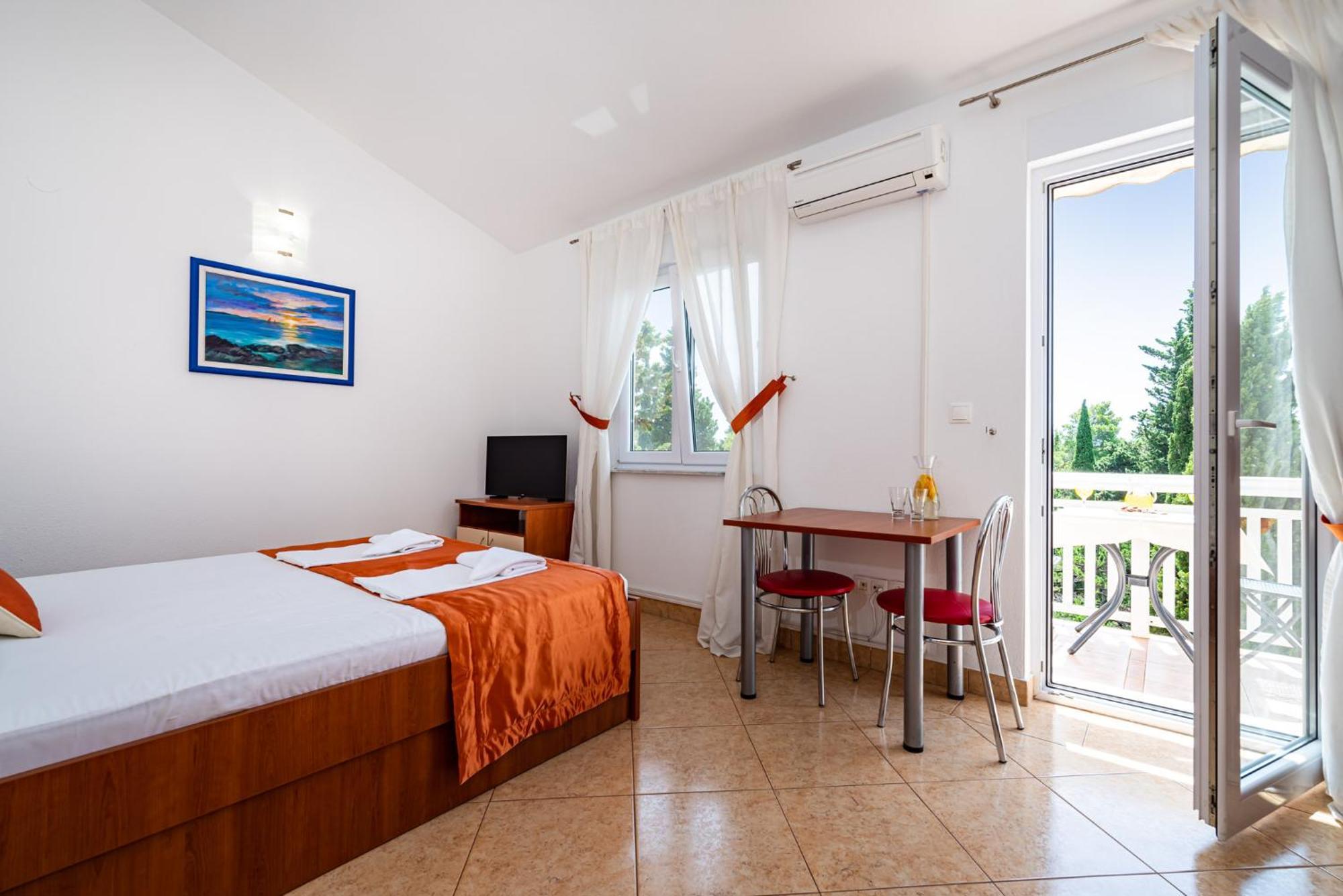 Apartments Prkacin 2 Стариград-Пакленица Екстериор снимка