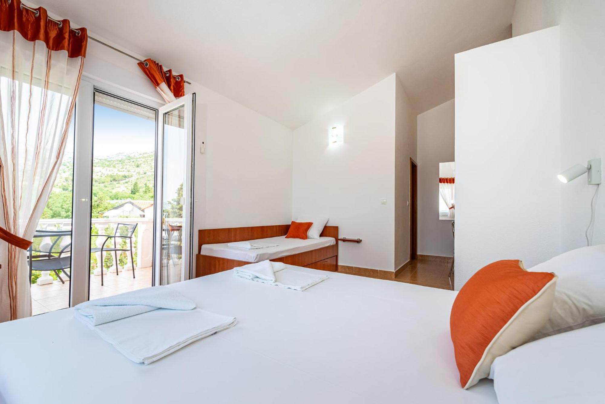 Apartments Prkacin 2 Стариград-Пакленица Екстериор снимка