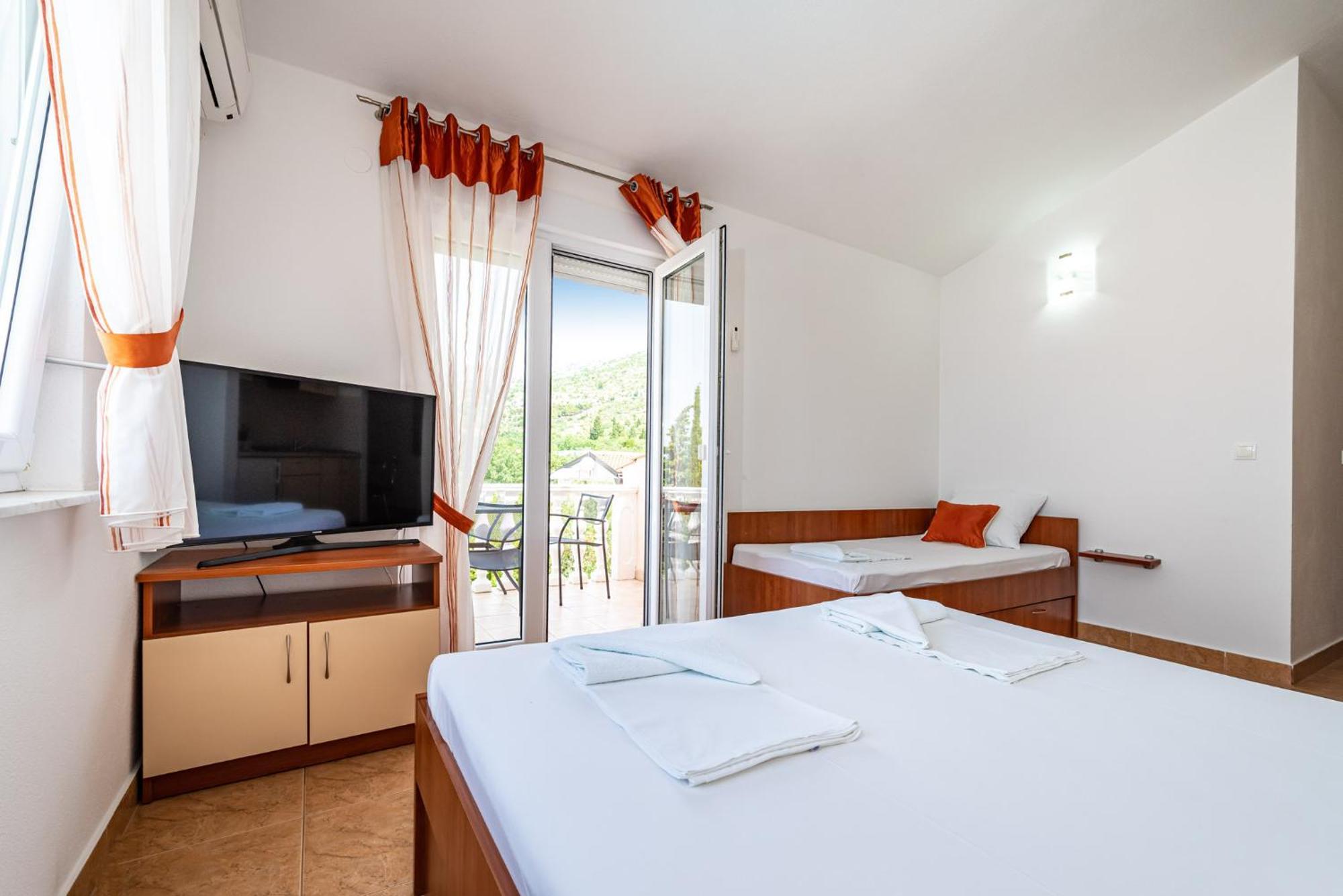 Apartments Prkacin 2 Стариград-Пакленица Екстериор снимка